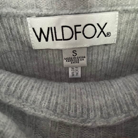 WILDFOX Gray Knit Sweater Dress. Size Small - Picture 4 of 9